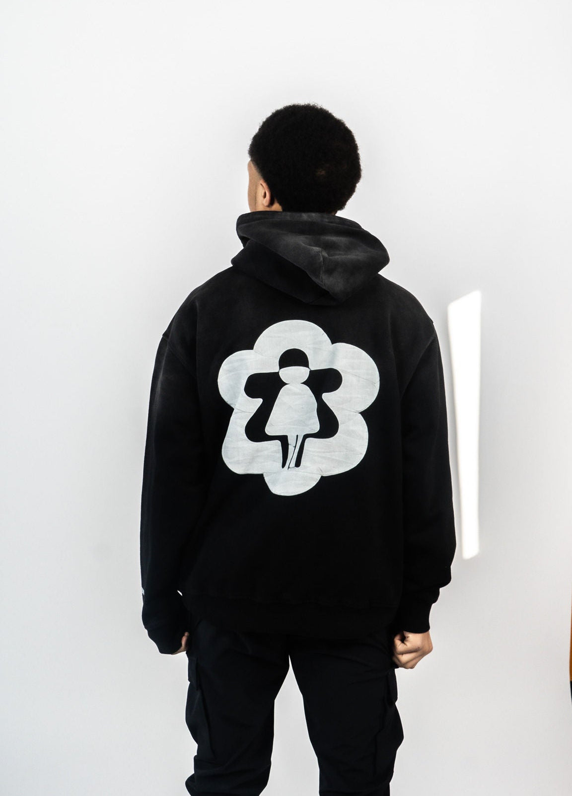 SHE DZNS BLCK HOODIE