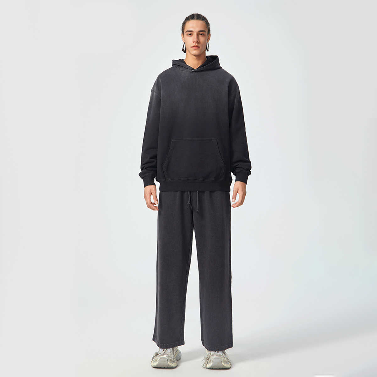 SHE DZNS GRAPHIC HOODIE