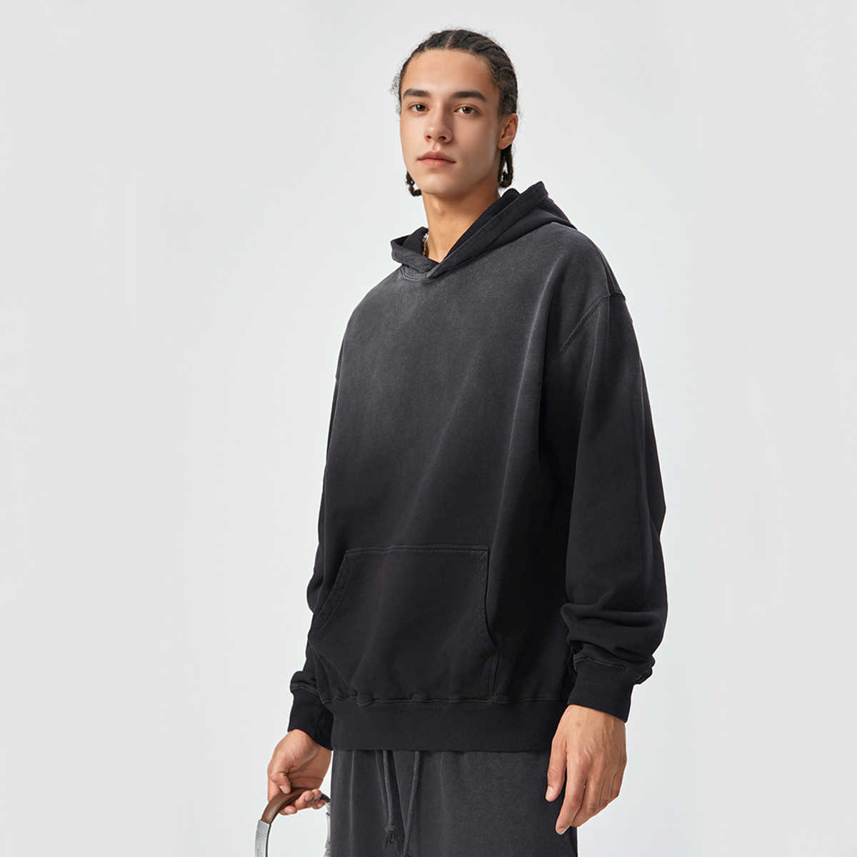 SHE DZNS GRAPHIC HOODIE