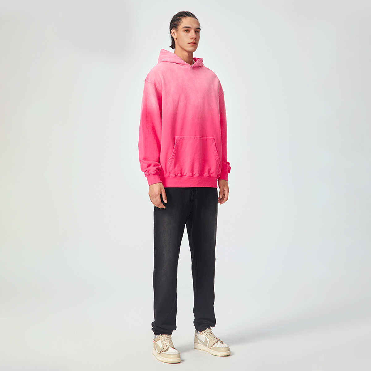 SHE DZNS GRAPHIC HOODIE